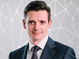 coinshares-to-go-public-in-us-through-$1.2b-spac-deal-with-vine-hill
