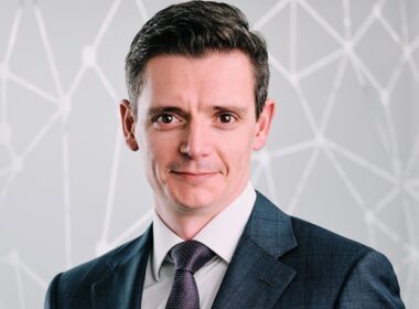 coinshares-to-go-public-in-us-through-$1.2b-spac-deal-with-vine-hill