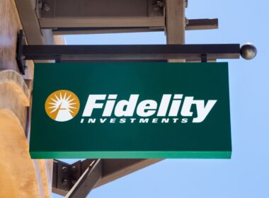 fidelity’s-tokenized-money-market-fund-rolled-out-on-ethereum-with-ondo-holding-$202m